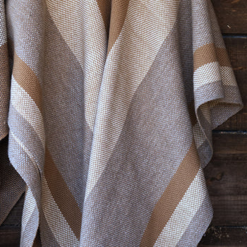 Poncho Telar Adulto Café Ona Manteras