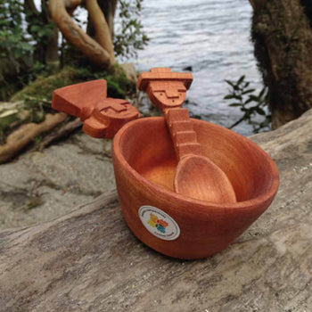 Pocillo con Cuchara Tallado Raulí Ona
