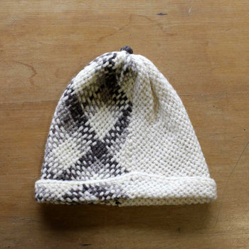 Gorro Grande tejido en telar bastidor en lana de oveja